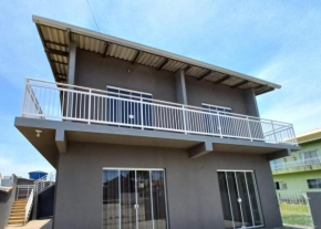 Bombinhas Canto Grande Casa 6 Pax - Cod 1019-20
